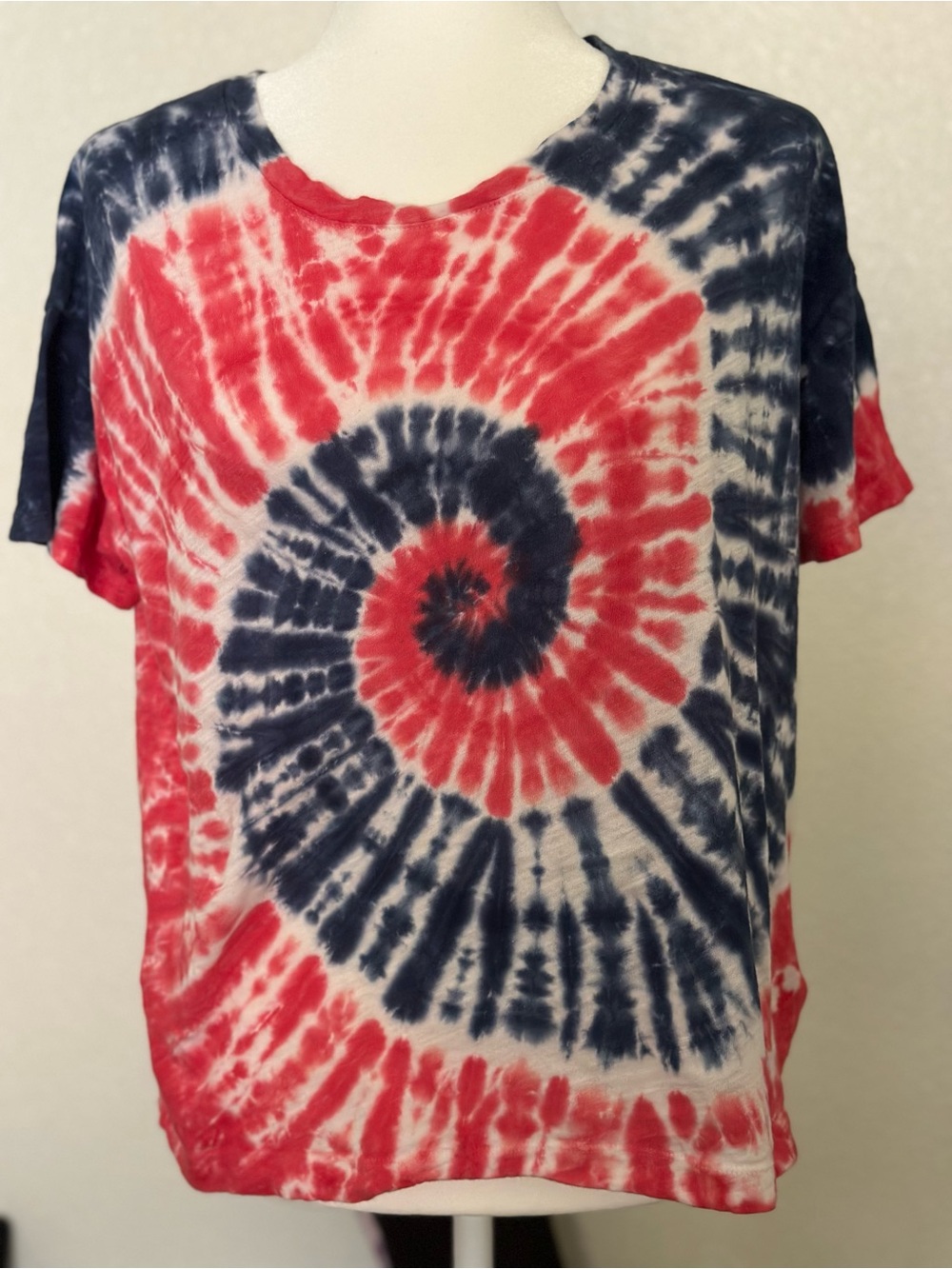 Old Navy Spiral Tie-Dye Tee - Red & Navy